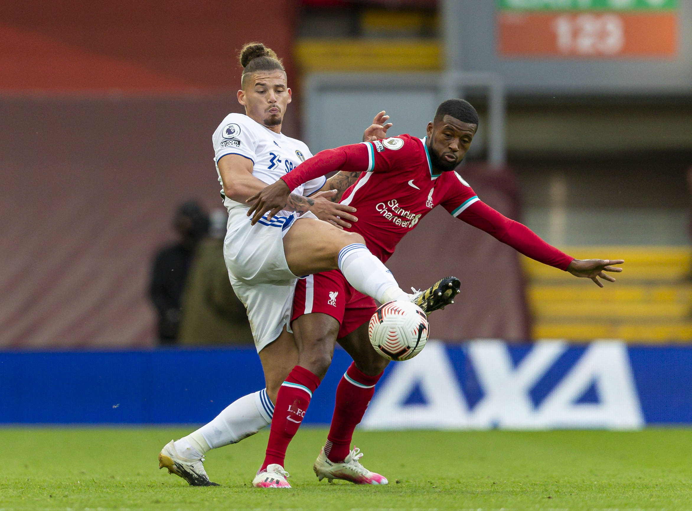 的队员们相 的队员们相