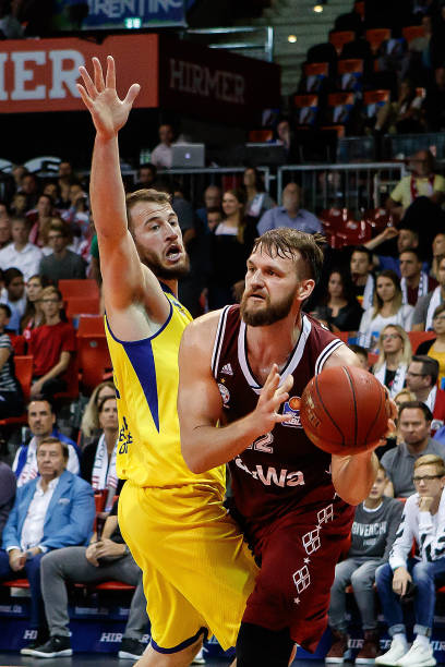 奏的情况下 奏的情况下