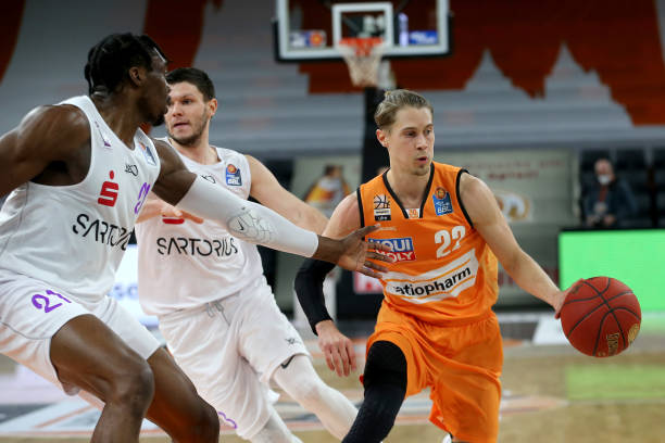 造成威胁 造成威胁