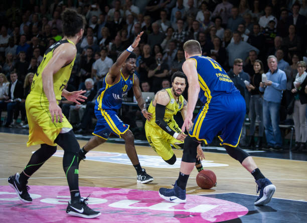 球队需对 球队需对